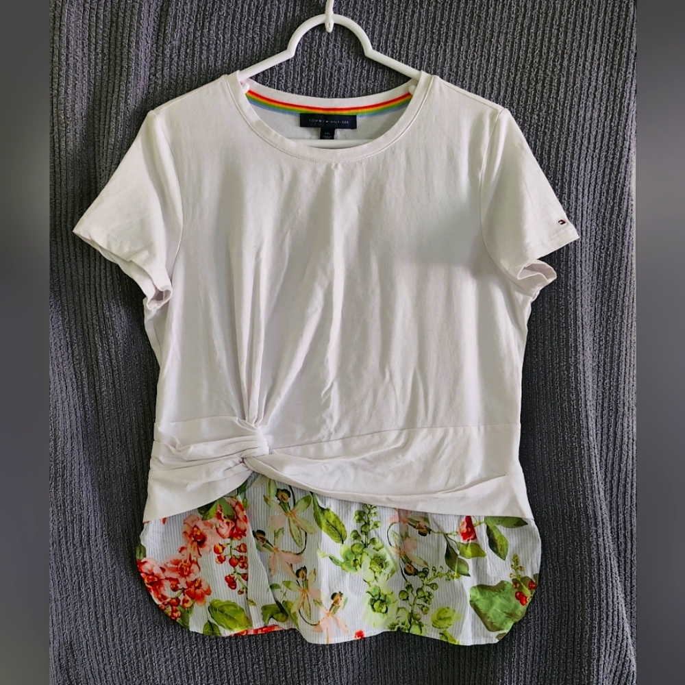 Tommy Hilfiger T-shirt Style Peplum Blouse Size L